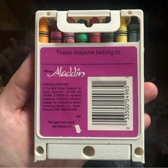 Vintage Disney Aladdin Package of Crayons - Picture 3 of 7